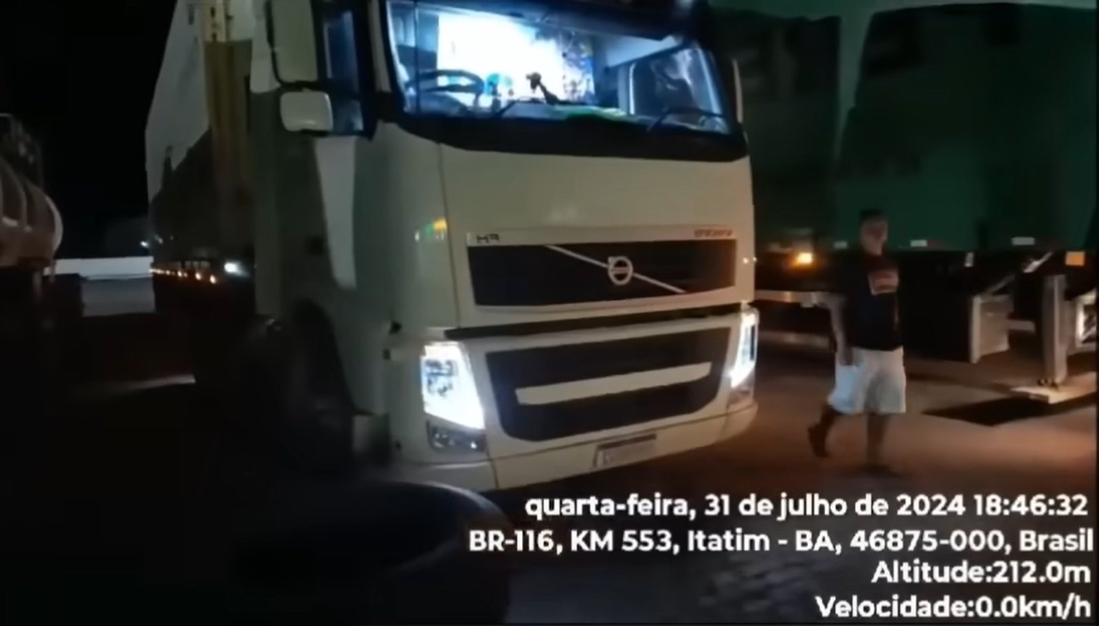 Caminhoneiro exige seu direito de consumidor em pernoite, em posto na Br-116