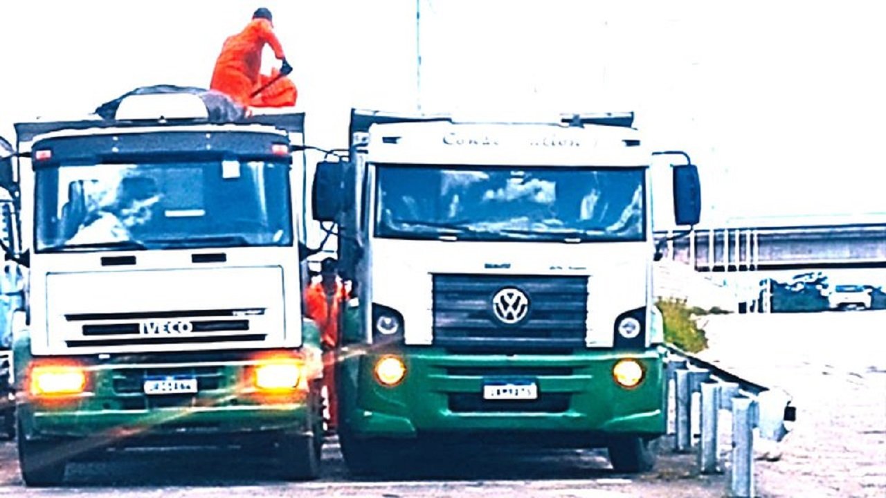 PRF apreende cinco veículos com excesso de peso em ação na Bahia