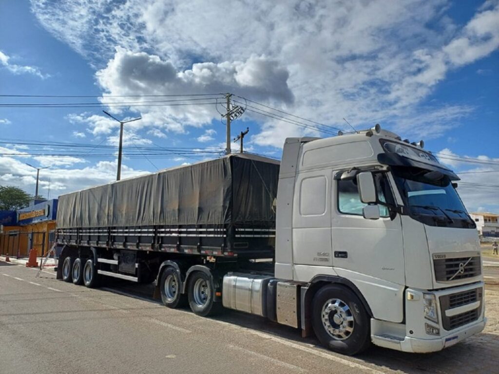 PRF apreende mais de 30 m³ de madeira irregular no Pará