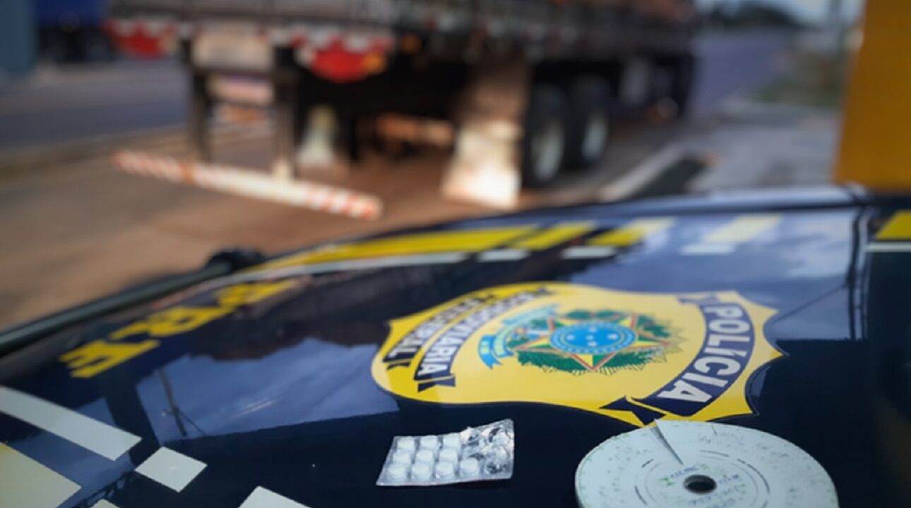 PRF apreende 73 comprimidos de “rebite” com caminhoneiro na BR-316, em Picos (PI)