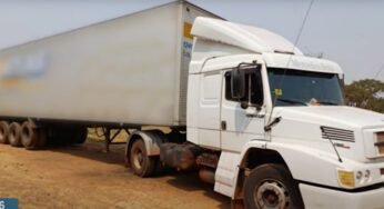 Caminhão é recuperado após roubo na BR-153