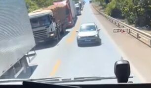 Motorista tenta driblar sistema para e siga, mas é impedido por caminhoneiro