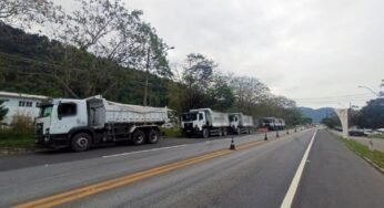 PRF flagra mais de 40 toneladas de excesso de peso em operação na Rodovia Rio-Santos