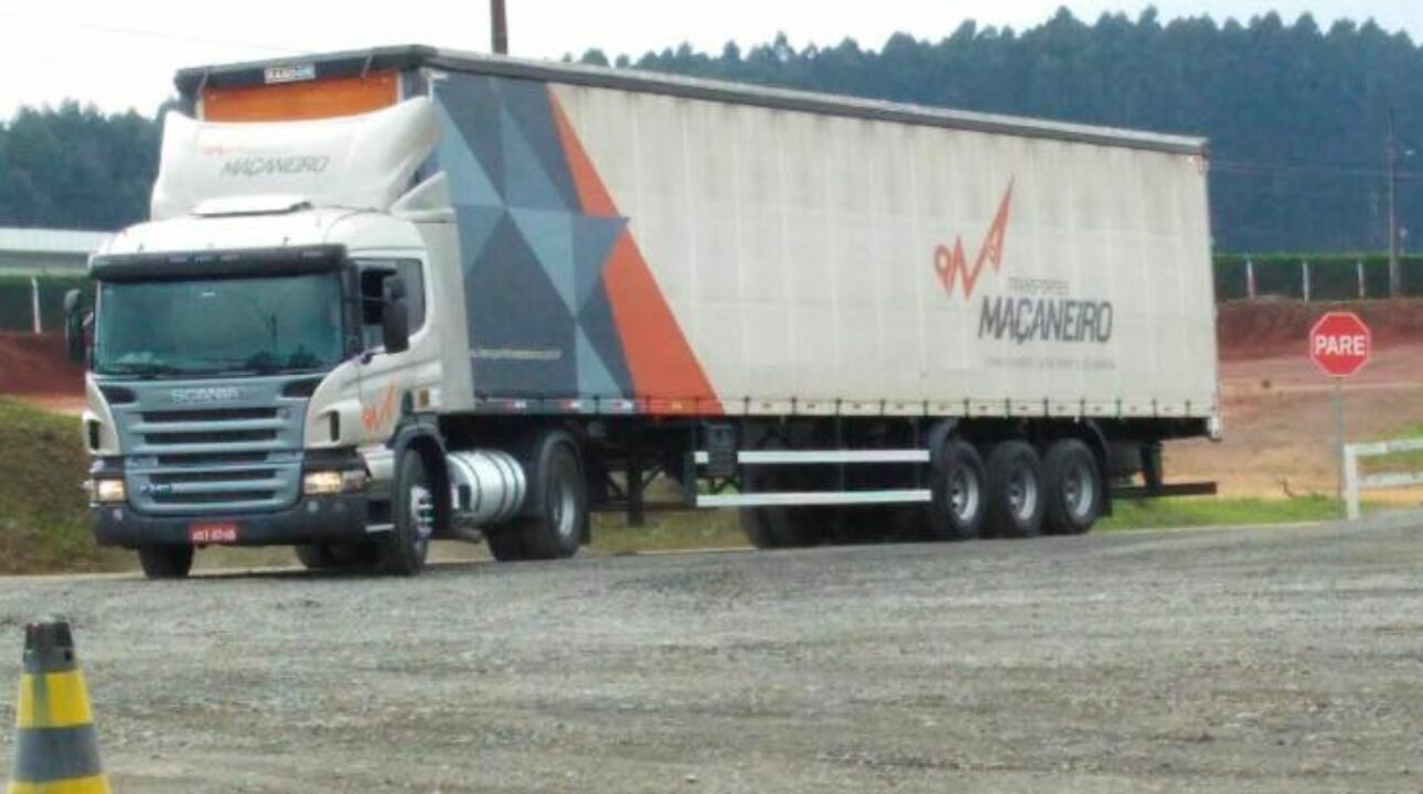 Transportadora Maçaneiro abre vagas para motorista carreteiro