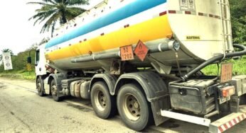 PRF apreende carga de óleo diesel por excesso de peso em Simões Filho (BA)