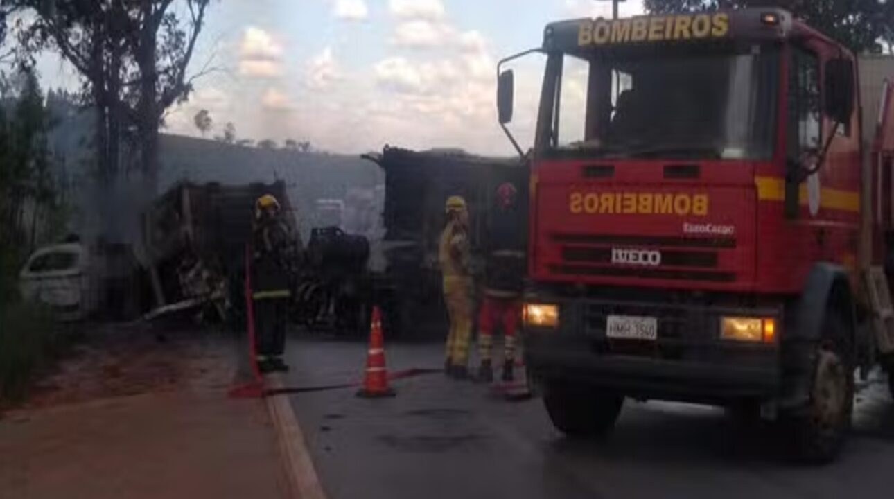 Família de médicos morre em acidente envolvendo carreta em Araxá (MG)