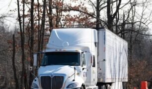 Motorista é condecorado com prêmio anjos da estrada nos Estados Unidos