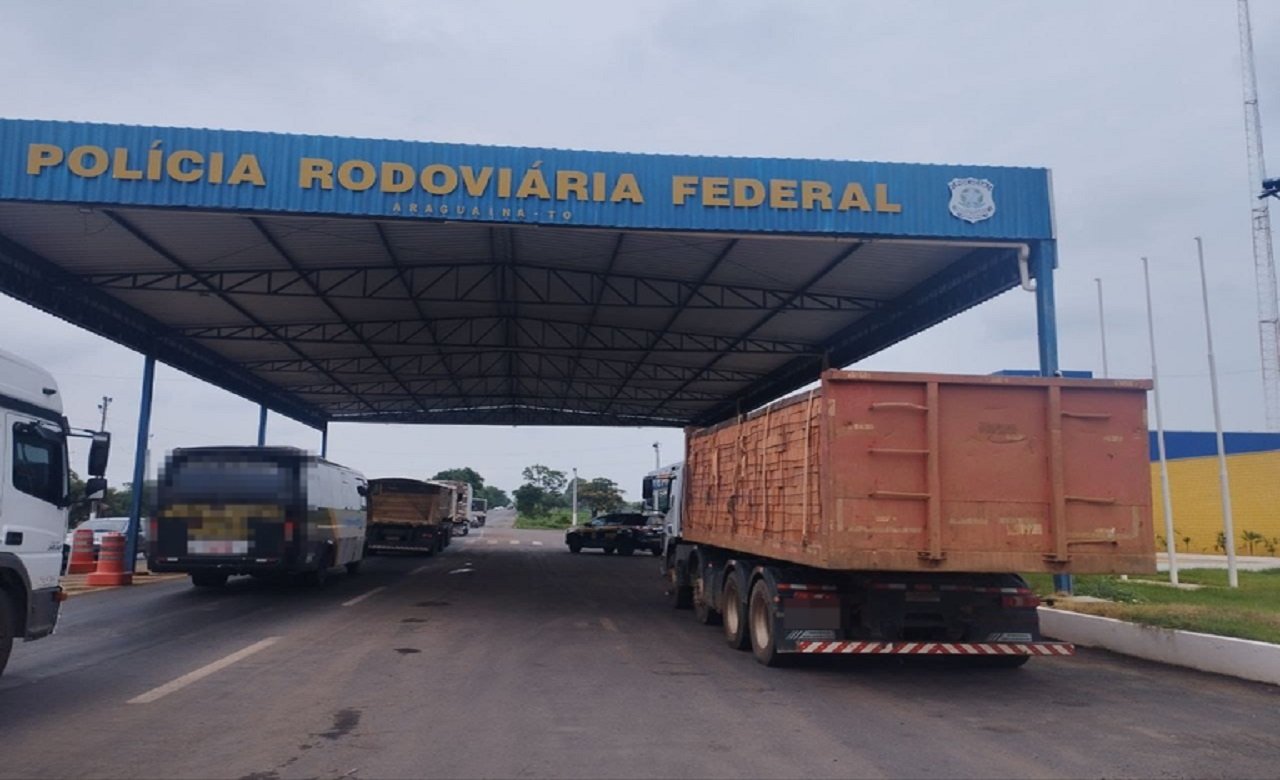 PRF apreende carga após irregularidade na nota fiscal