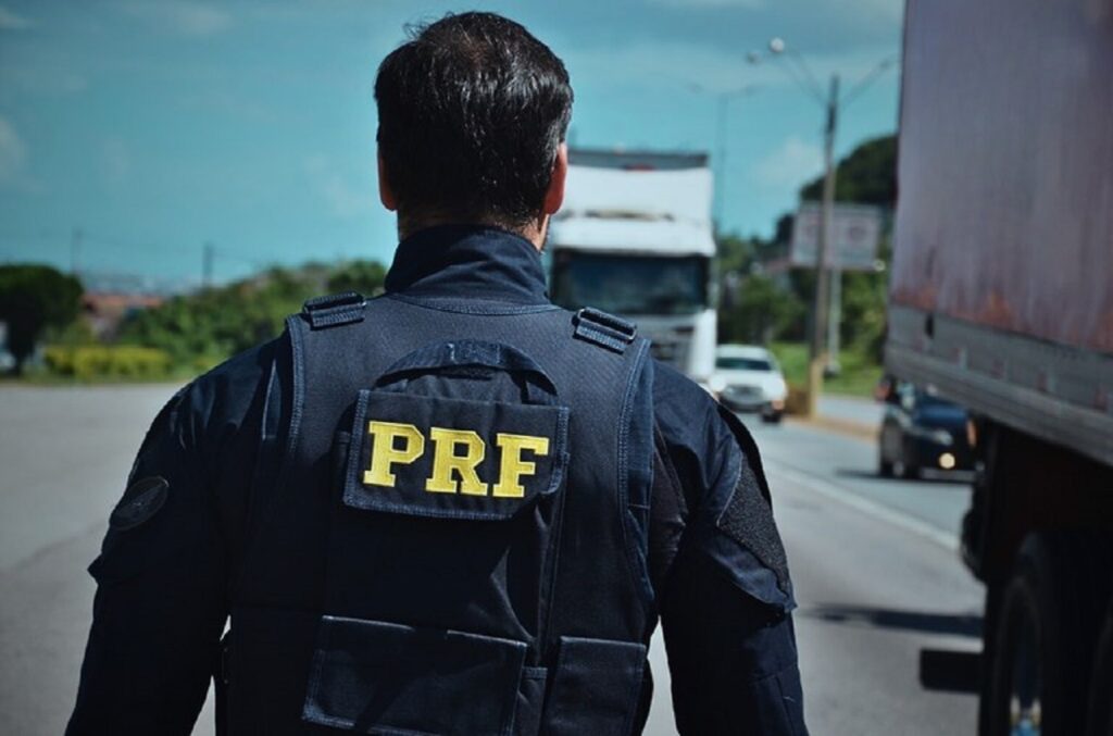 PRF flagra motorista com CNH suspensa em Sergipe