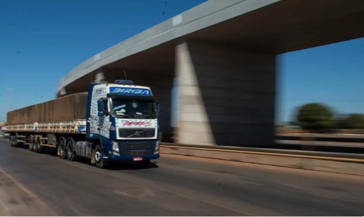 Decisão do STF condena empresa a indenizar caminhoneiros