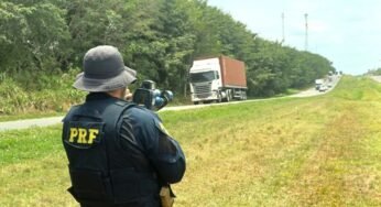 PRF fiscaliza motoristas através de radar portátil na Bahia
