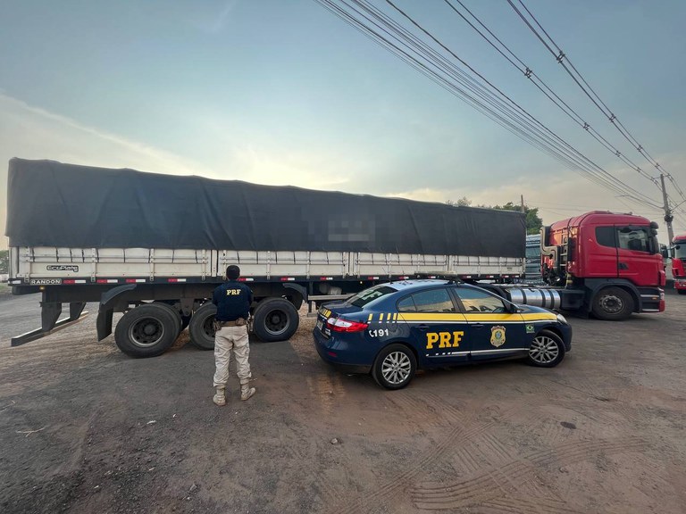 PRF apreende 21 toneladas de grãos transportados ilegalmente em Guaraí (TO)