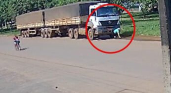 Idosa atropelada por caminhão tem braço amputado e segue internada