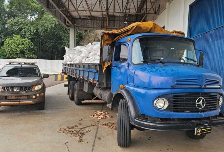 Caminhoneiro é preso transportando quase uma tonelada de agrotóxicos contrabandeados em MS