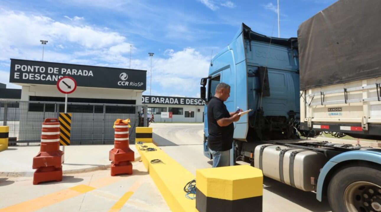 Novo ponto de parada e descanso é inaugurado na Via Dutra para caminhoneiros