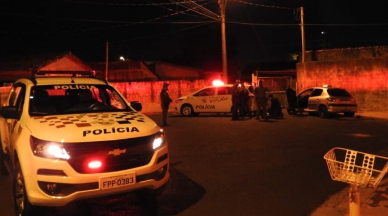 Caminhoneiro tem celular furtado durante entrega em Porto União