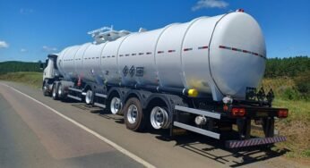 PRF Intercepta Carreta Sem 12 Pneus na BR-116 em Santa Cecília (SC)