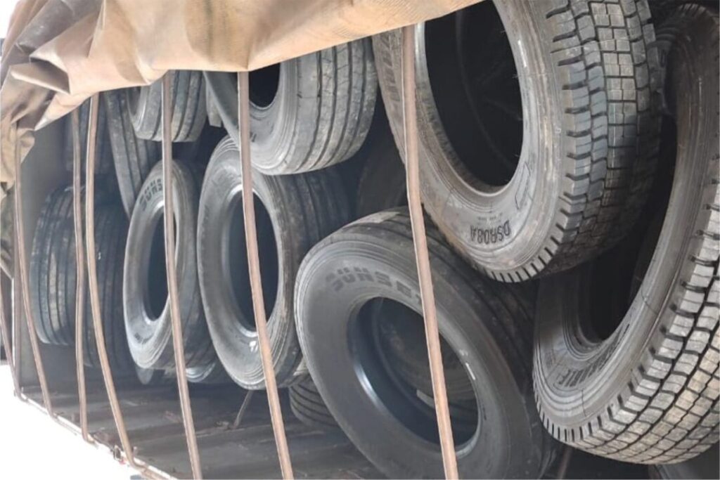 Caminhoneiro é assaltado durante a madrugada em estacionamento na BR-040, em Juiz de Fora