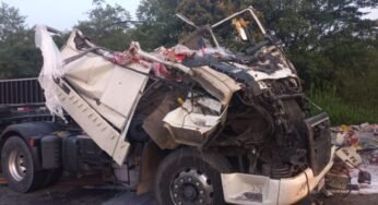 Caminhoneiro morre após grave acidente na SC-108
