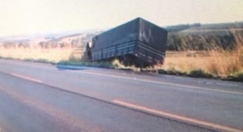 Caminhoneiro morre em grave acidente na BR-452 em Itumbiara