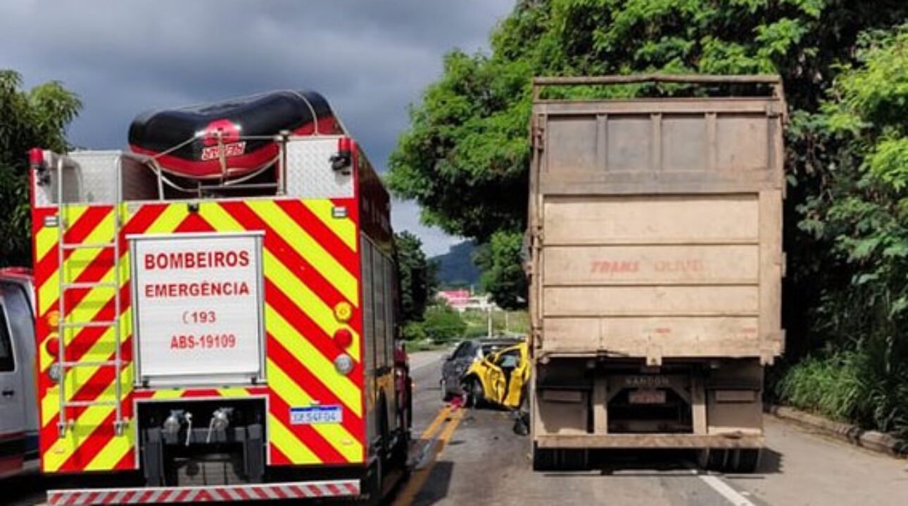 Caminhoneiro sofre mal súbito e causa engavetamento com seis feridos na Rodovia Tancredo Neves, em Jundiaí