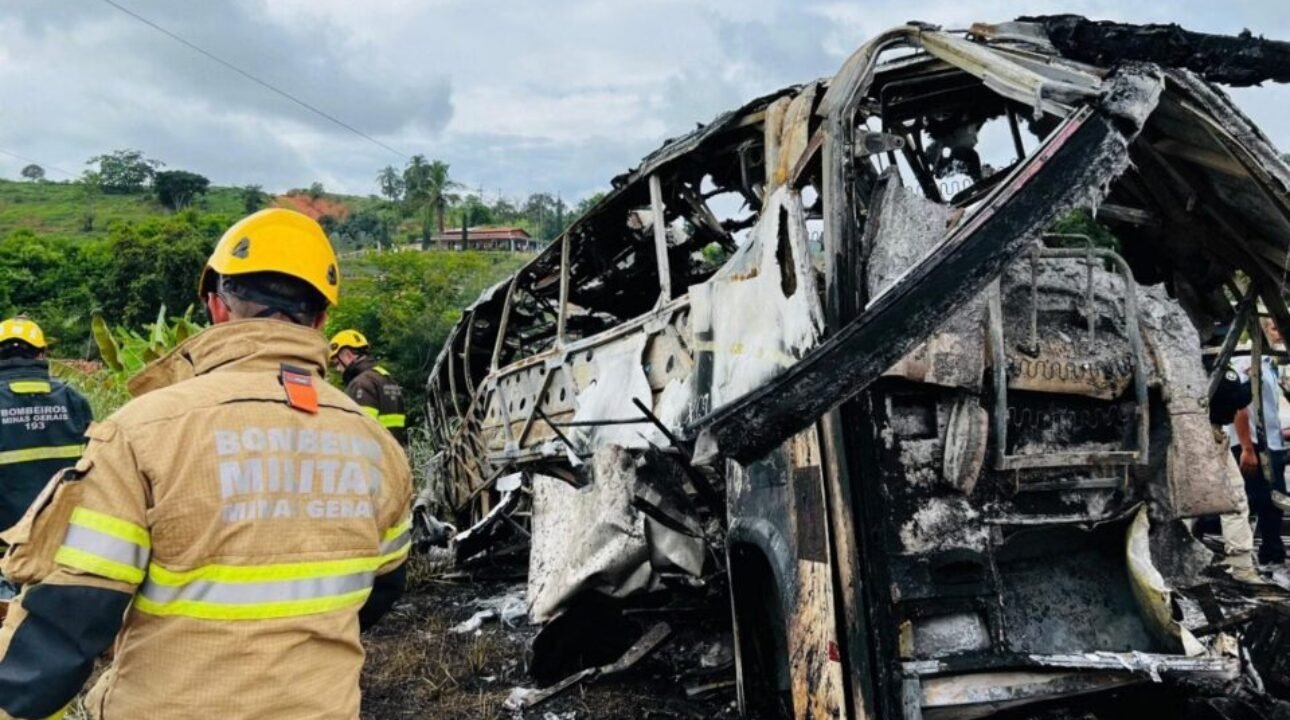 Justiça condena empresa de ônibus a indenizar família de motorista morto em acidente que vitimou 39 pessoas