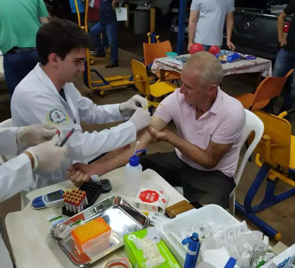 Pesquisa mostra saúde fragilizada dos caminhoneiros no Brasil