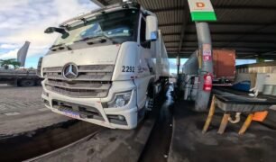 Quanto custa encher o tanque de um caminhão em 2025?