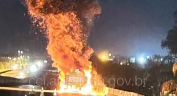 Carreta explode na rodovia Padre Manoel da Nóbrega