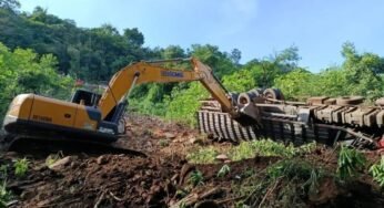 Caminhoneiro morre após capotamento em barranco na ERS-400, em Candelária (RS)