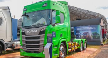 Scania lança caminhão a gás RH 460 6×4 X-gas na Agrishow 2025 e reforça liderança em soluções sustentáveis para o agro