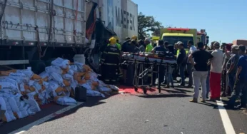Colisão entre caminhões na BR-050 deixa um morto e interdita rodovia em Araguari (MG)