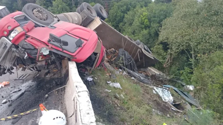 Caminhoneiro morre em grave acidente na ERS-122 em Antônio Prado, na Serra Gaúcha
