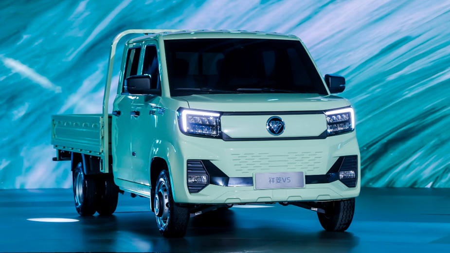 Foton lança mini caminhão Xiangling V5 com até 90 opções de caçamba e três tipos de motorização
