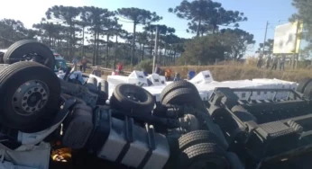 Caminhoneiro morre após carreta carregada de geladeiras tombar na BR‑376