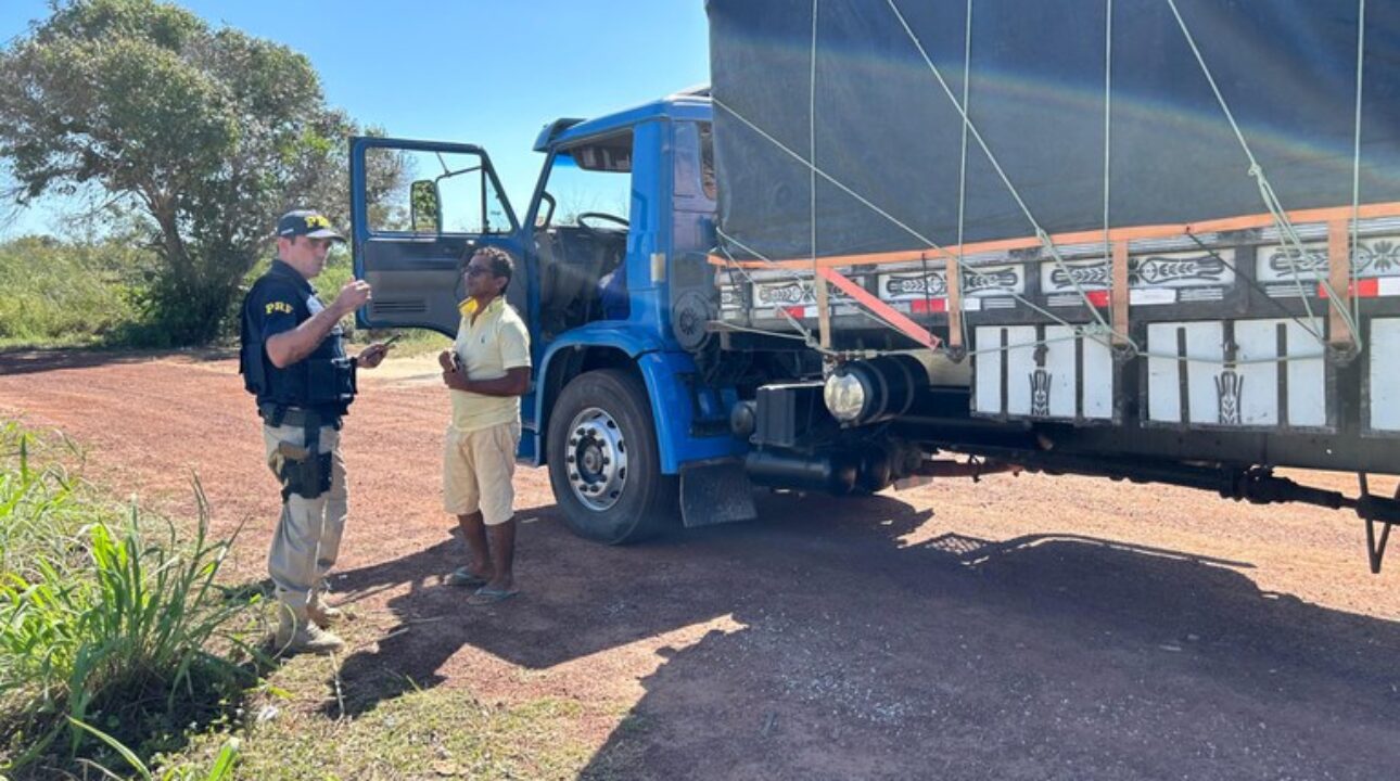 PRF realiza ação de saúde para caminhoneiros em Parnaíba (PI)