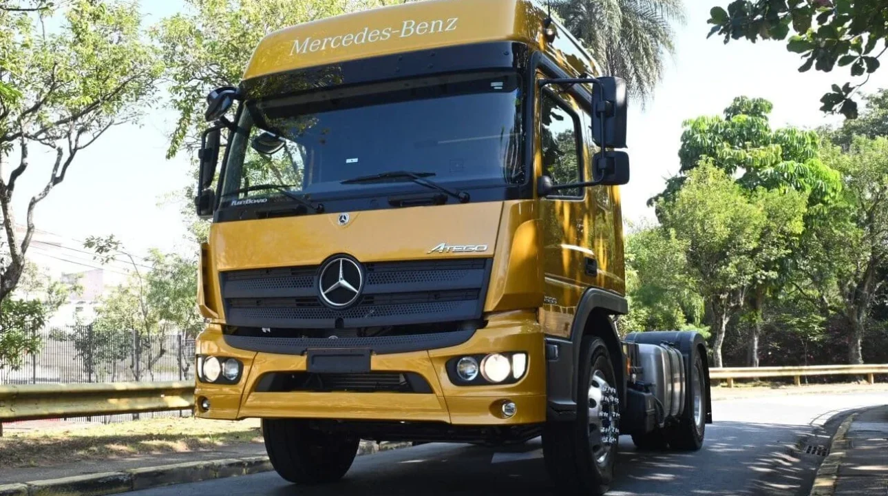 Mercedes-Benz anunciou um recall urgente do caminhão Atego 1933 LS