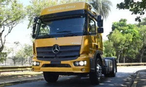Mercedes-Benz anunciou um recall urgente do caminhão Atego 1933 LS