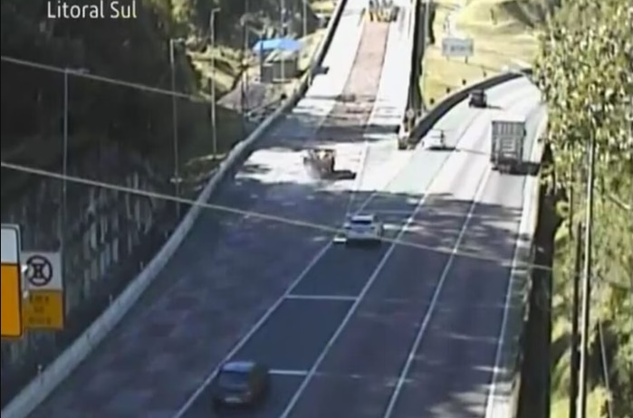 Caminhoneiro perde freios e usa área de escape para evitar tragédia na BR‑376 (PR)