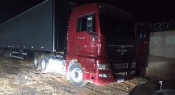 PRF recupera caminhão roubado em Uberlândia e prende motorista