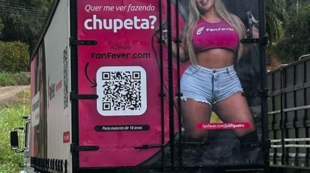 Caminhoneira converte carreta em outdoor ambulante e impulsiona seu perfil de conteúdo por assinatura