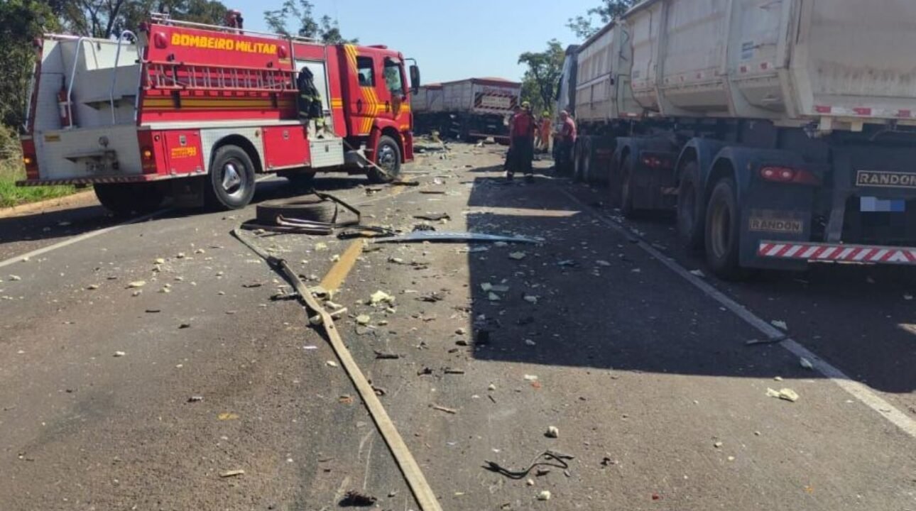 Um dos caminhoneiros mortos na tragédia da BR-262 era cabo aposentado da PM