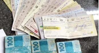 Caminhoneiro tem R$ 14 mil furtados de dentro do caminhão em posto de combustíveis no Alto Vale de SC