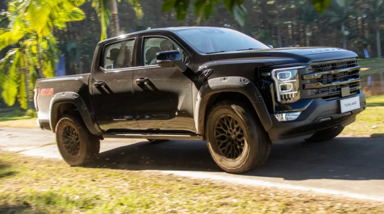 Foton anuncia as primeiras picapes híbridas a diesel do Brasil com 10 anos de garantia