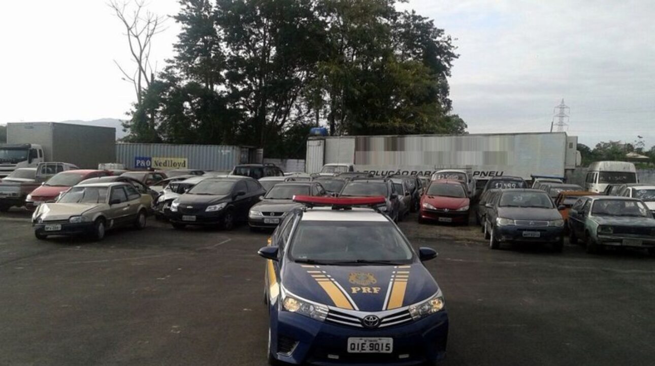 PRF realiza leilão de mais de 2 mil veículos apreendidos ou abandonados em rodovias federais de SC
