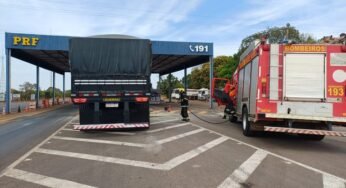 PRF e Corpo de Bombeiros evitam incêndio em caminhão na BR-153, em Gurupi (TO)