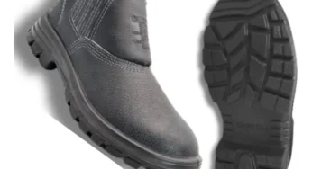 Mercado Livre anuncia Bota de couro com bico de pvc por apenas R$:29,90