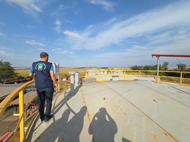 Base fantasma de combustíveis é interditada em MS após esquema de fraude e irregularidades