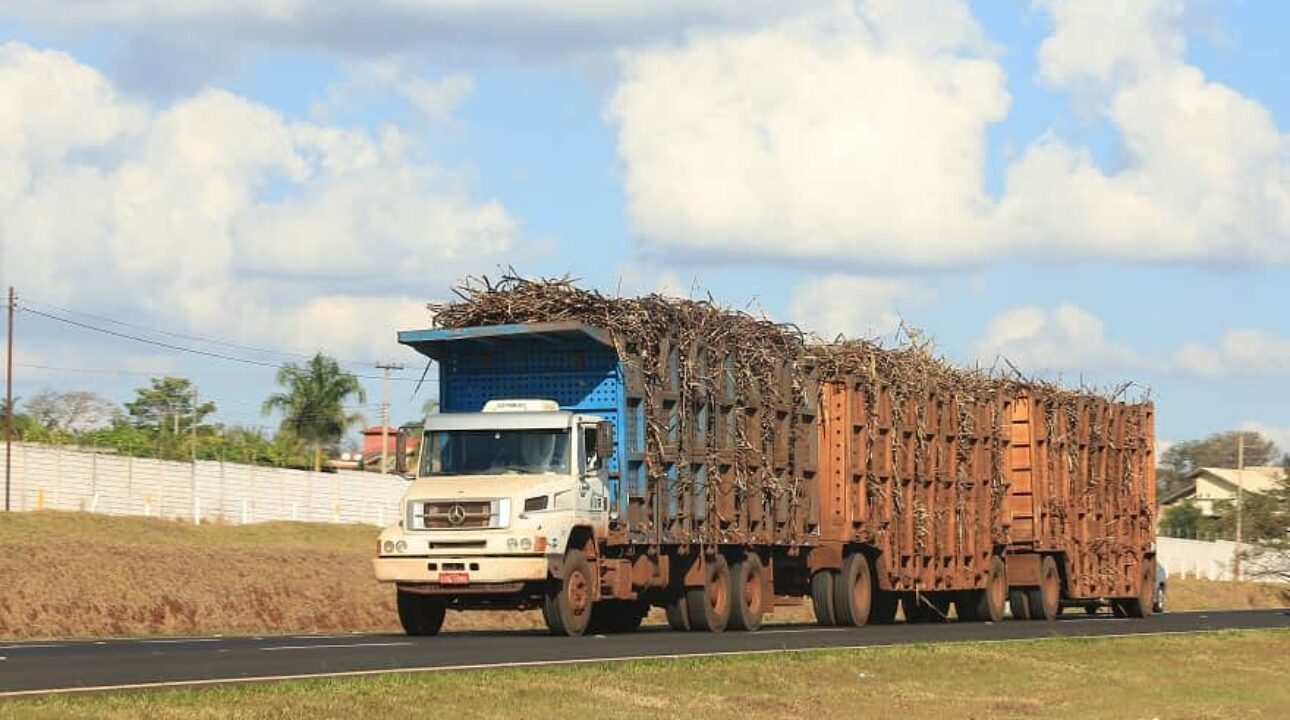TST decide que usina não responde por caminhões irregulares de transportadora