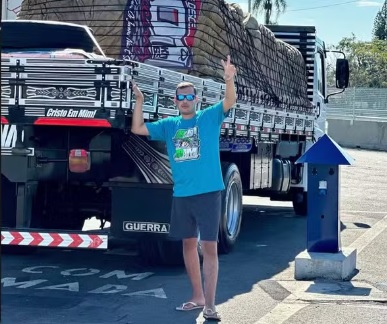 Jovem caminhoneiro morre em grave acidente na BR-101, no Espírito Santo